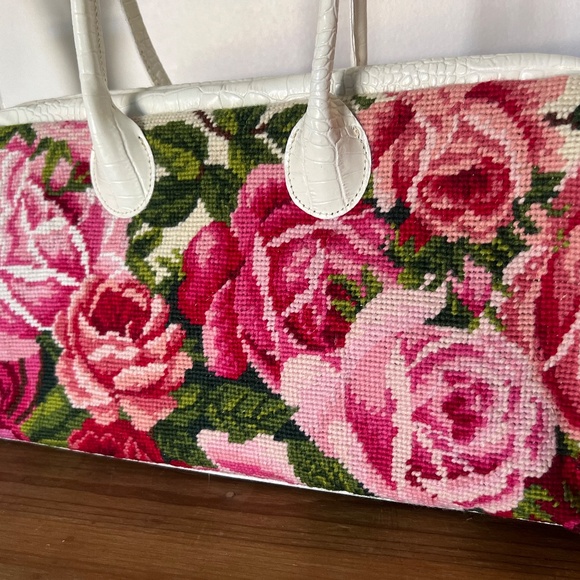 NWOT Clever Carriage Company Bag - Picture 3 of 8